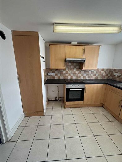 1 Bedroom Flat To Rent In Harmer Street, Gravesend, DA12