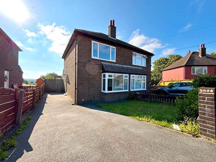 2 Bedroom Semi-Detached House To Rent In Heatherfield Road, Marsh, HD1