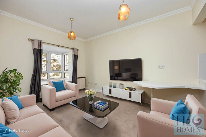 1 Bedroom Apartment For Sale In Starboard Court, Brighton Marina Village, Brighton, BN2