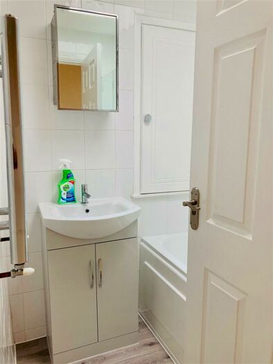 3 Bedroom House To Rent In Mulberry Road, Northfleet, Gravesend, DA11