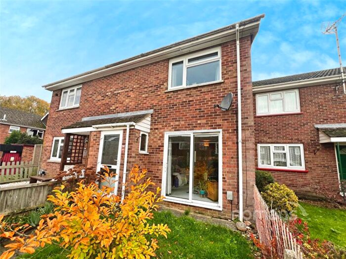 2 Bedroom Terraced House For Sale In Andover Way, Aldershot, Hampshire, GU11