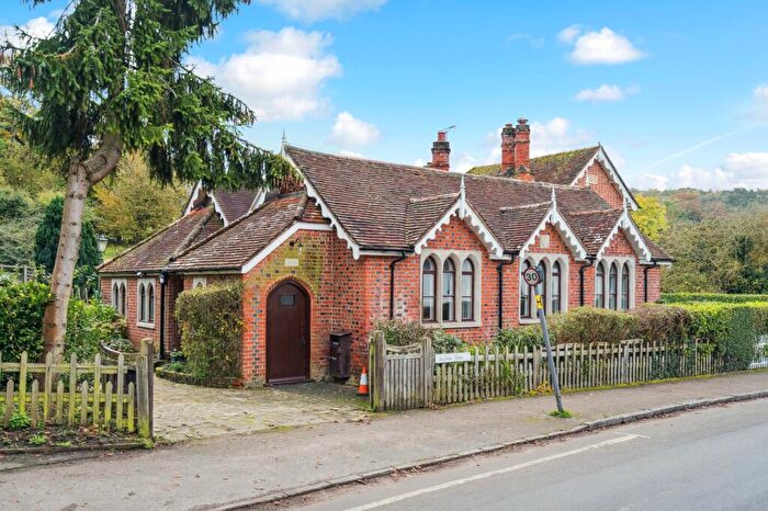 3 Bedroom Character Property For Sale In Village Lane, Hedgerley, SL2