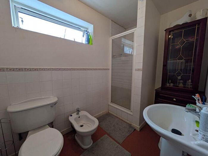 2 Bedroom Flat To Rent In Derby Road, Nottingham, NG7