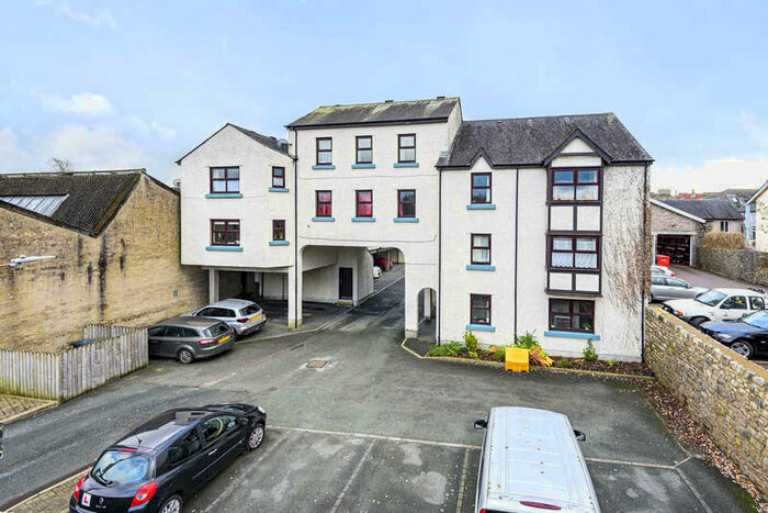1 Bedroom Flat To Rent In County Mews, Sandes Avenue, Kendal, LA9