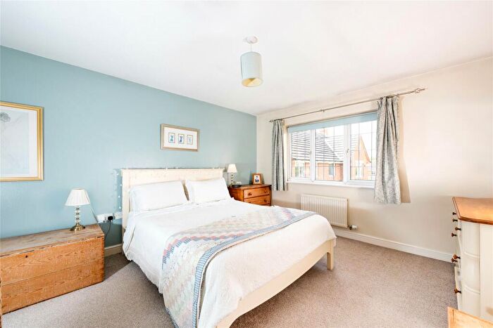 4 Bedroom Detached House For Sale In Gladiator Close, Wootton, Northampton, Northamptonshire, NN4