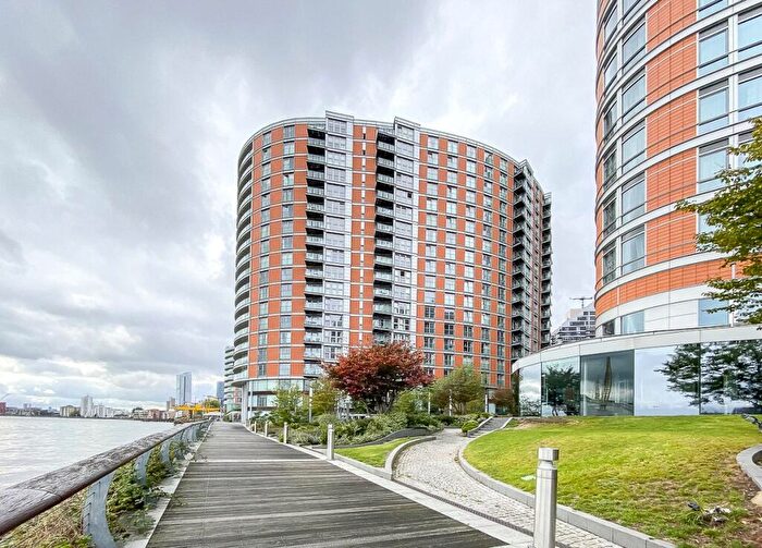 1 Bedroom Apartment For Sale In Fairmont Avenue, Blackwall, E14