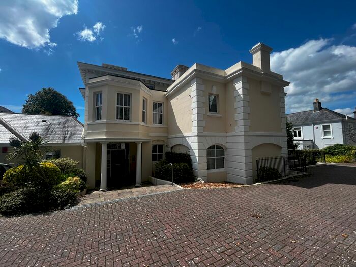 2 Bedroom Flat To Rent In Seymour Road, Mannamead, Plymouth, PL3