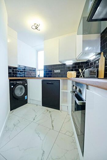 5 Bedroom House To Rent In Queens Street, Sheffield, S1