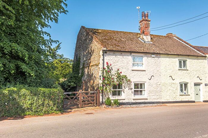 2 Bedroom Semi-Detached House For Sale In Charming Two Bedroom Cottage In Docking, PE31