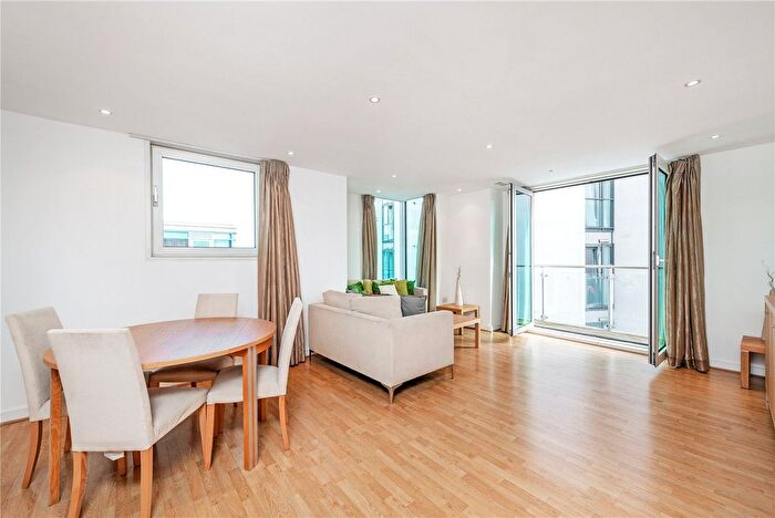 2 Bedroom Flat For Sale In Albert Embankment, Vauxhall, London, SE1