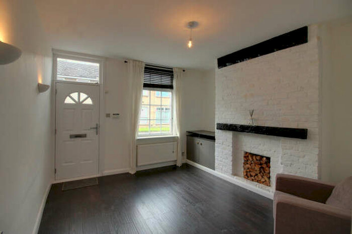 2 Bedroom Terraced House To Rent In Oxford Way Heaton Norris, Stockport, SK4