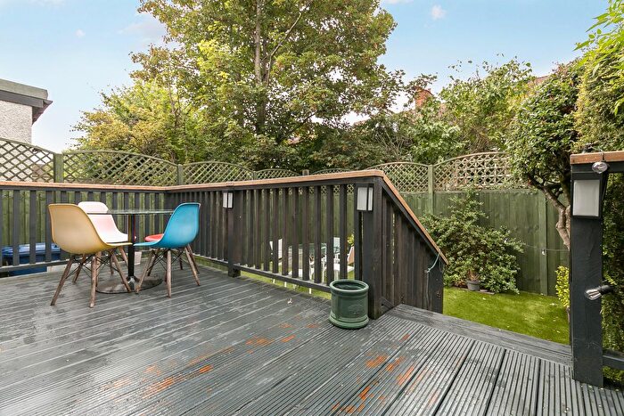 5 Bedroom Semi-detached House To Rent In Hampstead Gardens, London, NW11