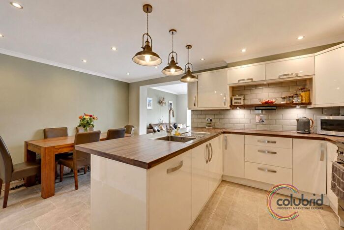 3 Bedroom End Terrace House For Sale In Galleywood Road, Great Baddow, Chelmsford, CM2