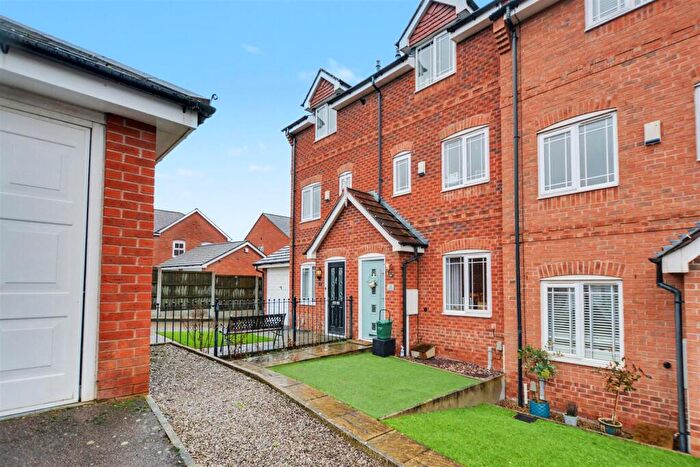 3 Bedroom Terraced House For Sale In Redbridge Close, Ilkeston, Derbyshire, DE7