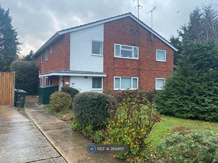 2 Bedroom Maisonette To Rent In Porchester Road, Hucclecote, Gloucester, GL3