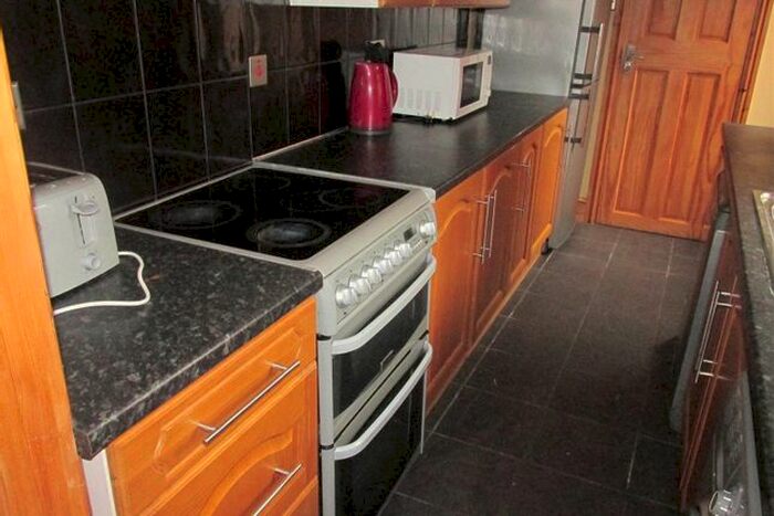 4 Bedroom Terraced House To Rent In Gulson Road, Coventry CV1