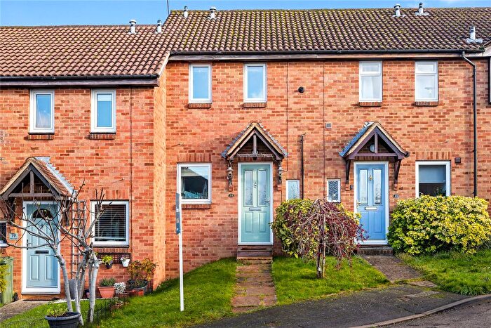 2 Bedroom Terraced House For Sale In Guildford, Surrey, GU4