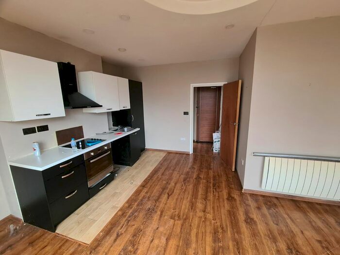 1 Bedroom Flat To Rent In Arboretum Road, Walsall, WS1