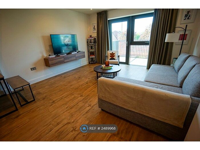 1 Bedroom Flat To Rent In Amaryllis House, London, NW9