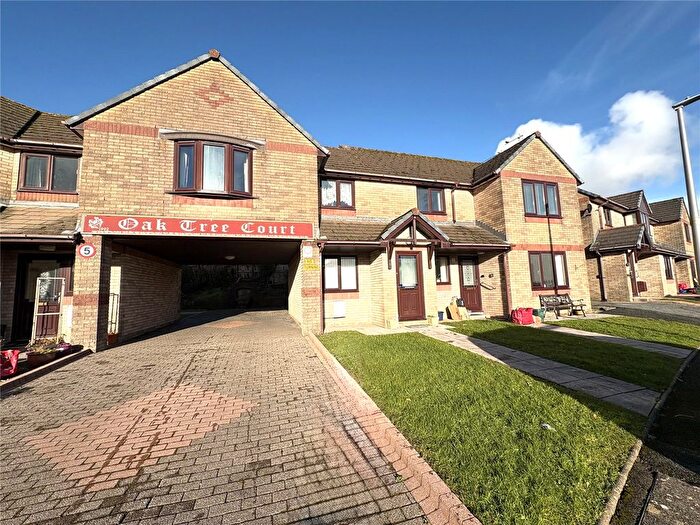 2 Bedroom Flat For Sale In Oakfield Drive, Kilgetty, Pembrokeshire, SA68