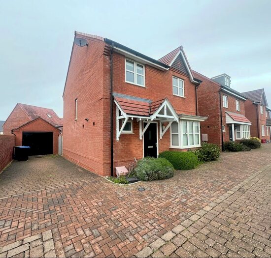 4 Bedroom Detached House To Rent In Witan Drive, Amesbury, Salisbury, SP4