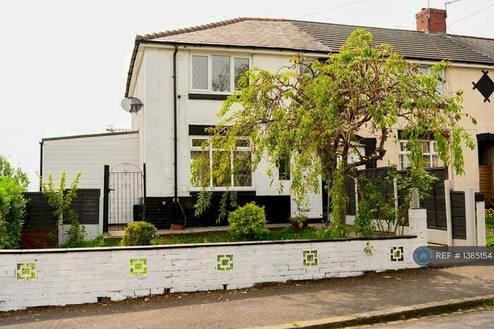 3 Bedroom End Of Terrace House To Rent In Kingsley Road, Middleton, Manchester, M24
