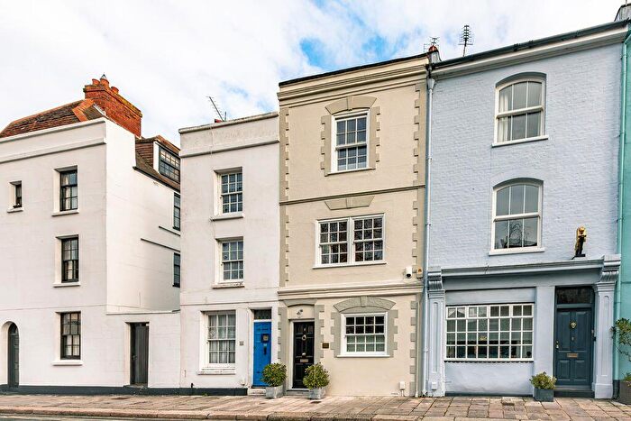3 Bedroom Terraced House For Sale In Lombard Street, Old Portsmouth, PO1
