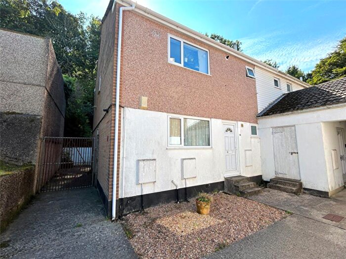 2 Bedroom Flat For Sale In Bellingham Crescent, Plympton, Plymouth, Devon, PL7