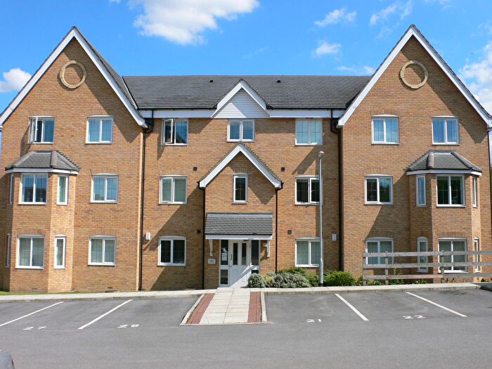 2 Bedroom Flat To Rent In Bracken Green, East Ardsley, Wakefield, West Yorkshire, WF3