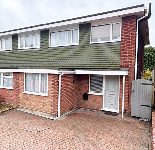 3 Bedroom Semi-Detached House To Rent In Annbrook Road, Ipswich, Suffolk, IP2