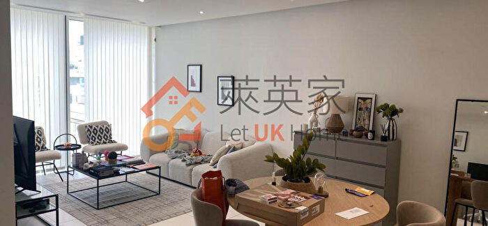 2 Bedroom Flat To Rent In Landmark Place, Sugar Quay, Water Lane, London, EC3R