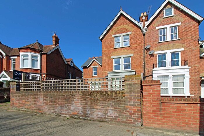 1 Bedroom Flat To Rent In East Acton Lane, London, W3