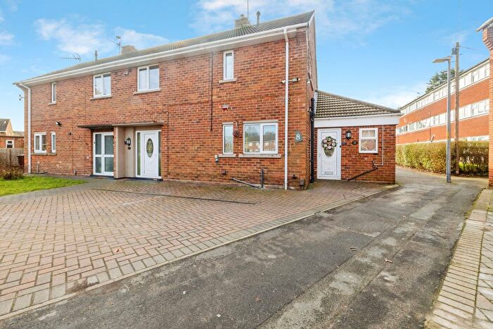 3 Bedroom Semi-Detached House For Sale In Keadby Close, Lincoln, LN6