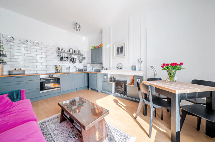 2 Bedroom Flat For Sale In Marmion Road, Southsea, Portsmouth, PO5