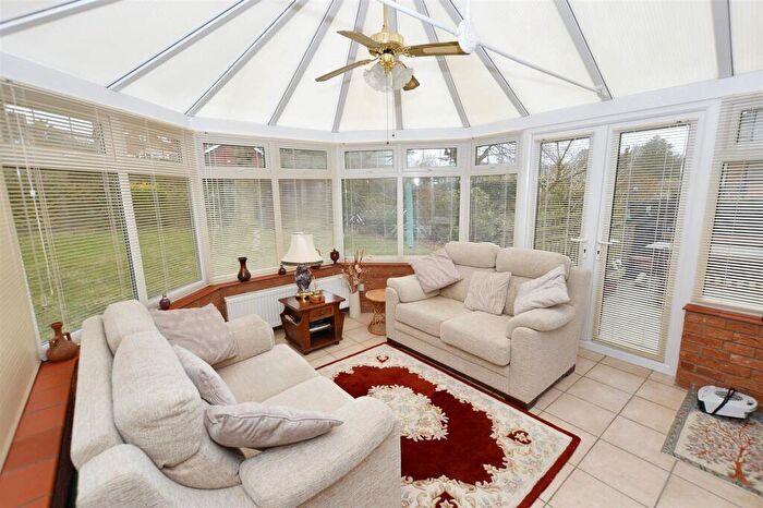 5 Bedroom Detached House For Sale In Trentham Drive, Holt Road, Sheringham, NR26
