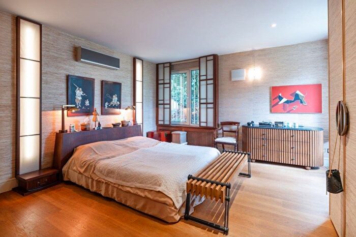 5 Bedroom Detached House For Sale In Spaniards End, Hampstead, London, NW3