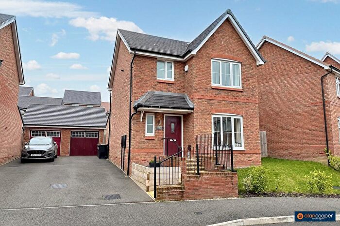 3 Bedroom Detached House For Sale In Polar Avenue, Galley Common, Nuneaton, CV10