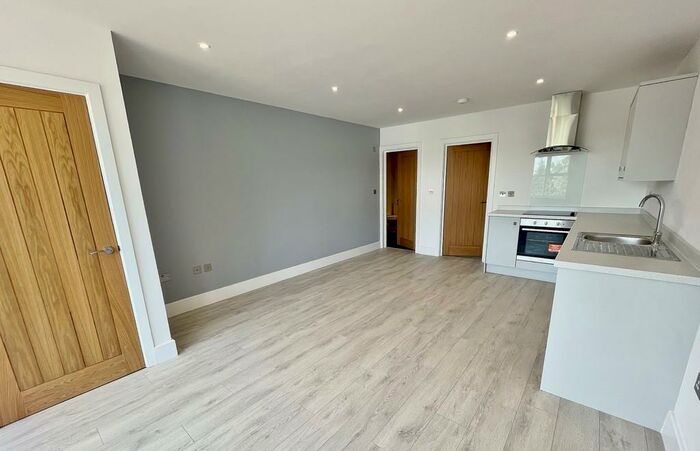 1 Bedroom Apartment To Rent In Horley, Surrey, RH6