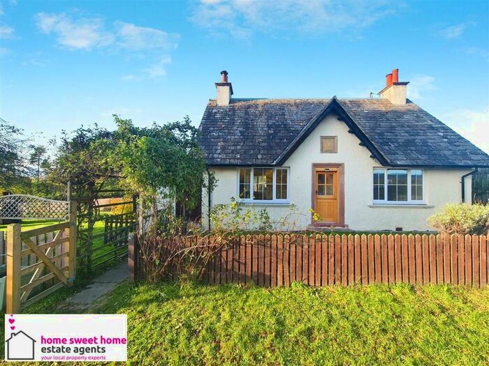 2 Bedroom House To Rent In Beauly, IV4