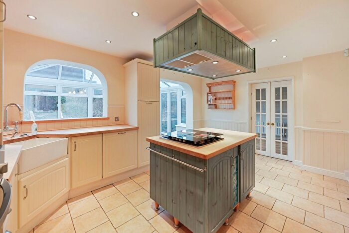 4 Bedroom Detached House For Sale In Tamar Road, Tamworth, Staffordshire, B77