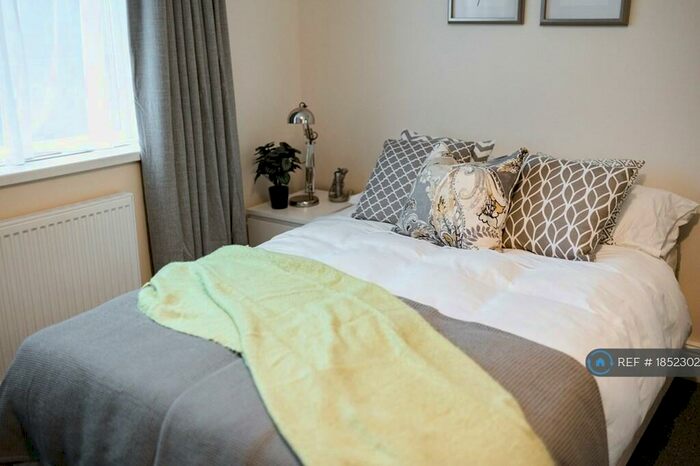 2 Bedroom Terraced House To Rent In B, Hull, HU3