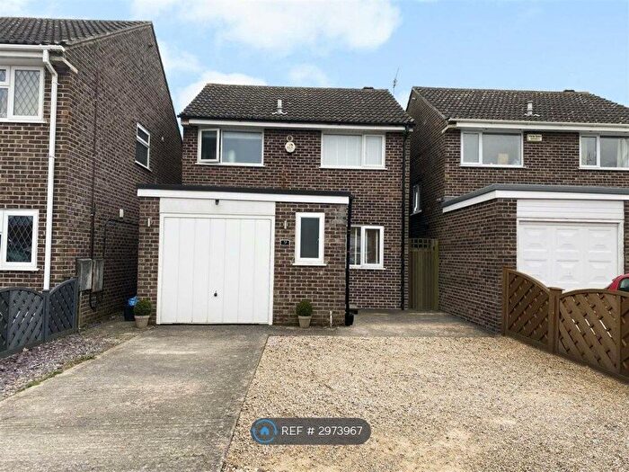 3 Bedroom Detached House To Rent In Adber Close, Yeovil, BA21