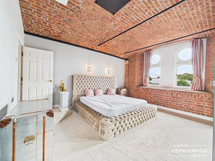 2 Bedroom Apartment To Rent In Waterloo Road, Liverpool, L3