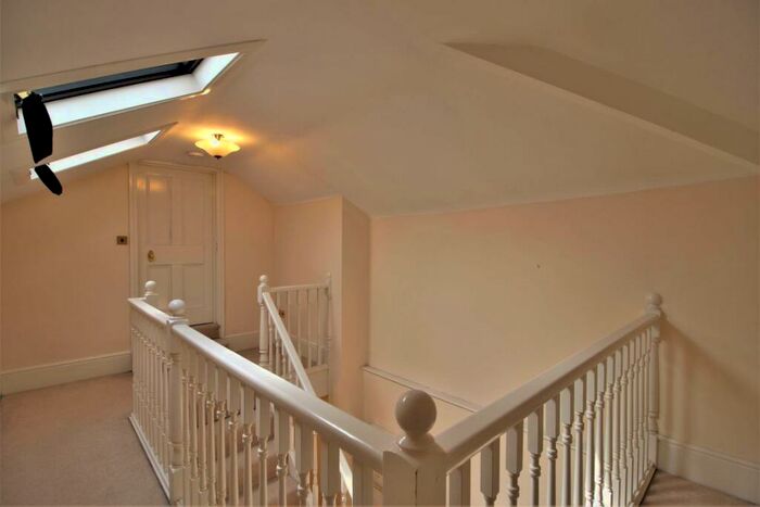 2 Bedroom Flat To Rent In Duplex Apartment, Cliftonville -, NN1