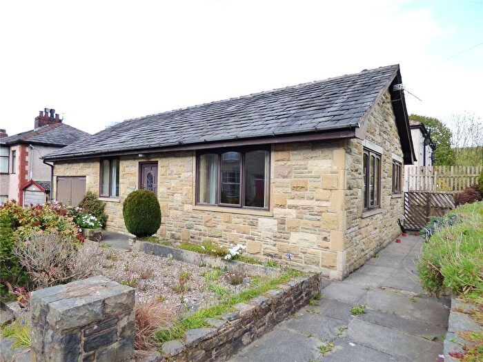 2 Bedroom Bungalow To Rent In Bridleway, Waterfoot, Rossendale, Lancashire, BB4