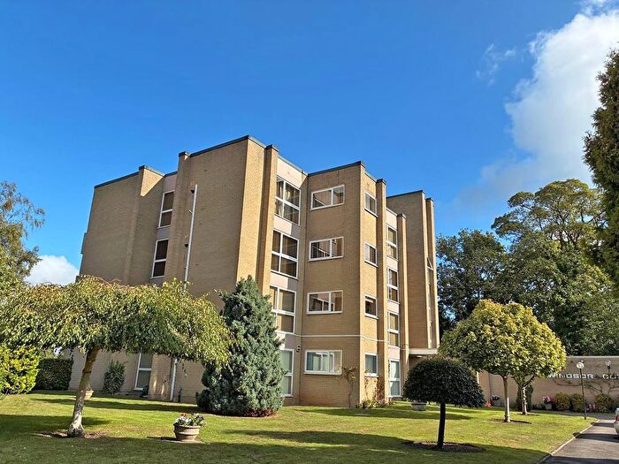 3 Bedroom Flat To Rent In Cavendish Avenue, Harrogate, HG2