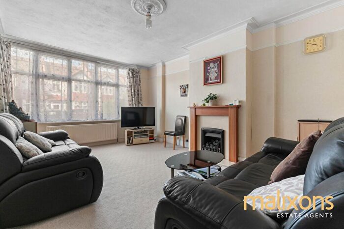 3 Bedroom Terraced House For Sale In Winterbourne Road, Thornton Heath, CR7