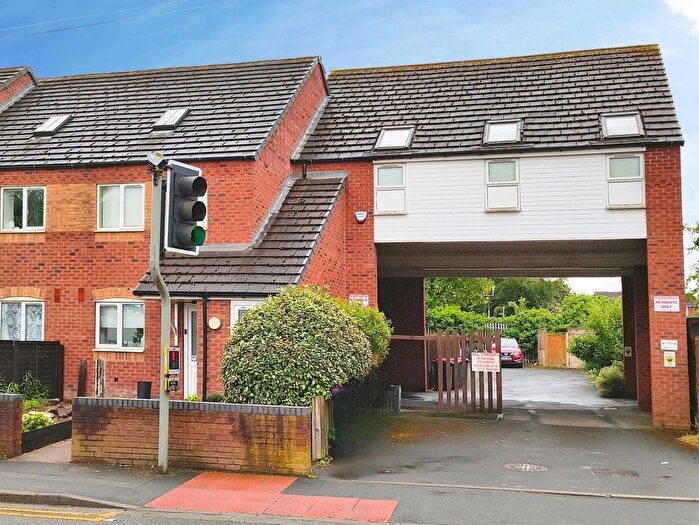 2 Bedroom Flat For Sale In Watling Street, Wellington, Telford, Shropshire, TF1