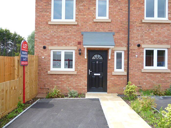 3 Bedroom Terraced House To Rent In Brook Street East, Wellingborough, NN8