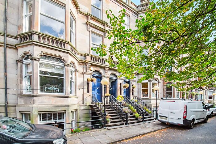 2 Bedroom Flat To Rent In Queens Drive, Glasgow, Glasgow, G42